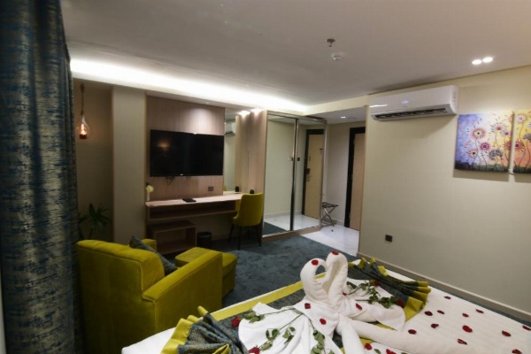 Touq Balad image 207